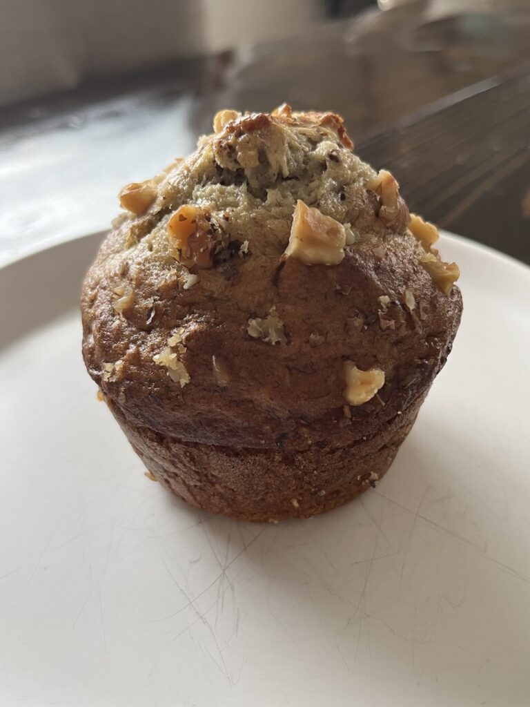 mile high banana nut muffins